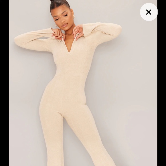 BRAND NEW TOWELLING DETAIL JUMPSUIT ‼️‼️ - Picture 3 of 10